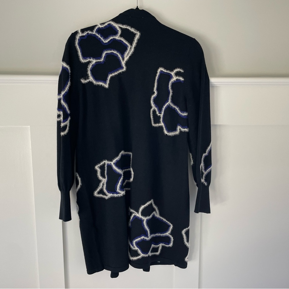 Unique Floral Eyelash Cardigan - Picture 8 of 15